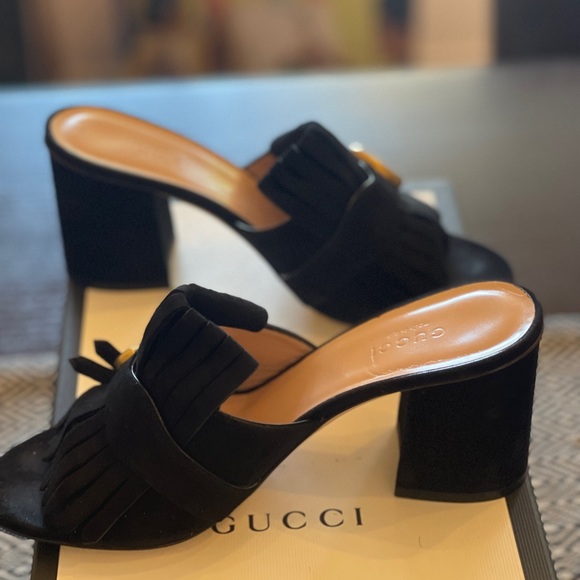 Gucci Marmot Peep Toe Mule - Picture 2 of 5